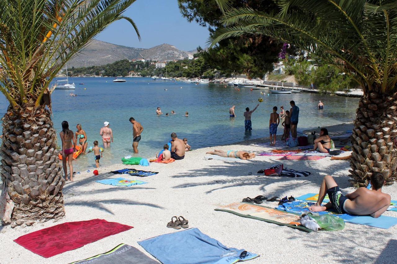 Apartments By The Sea Trogir - 15011 Exterior photo